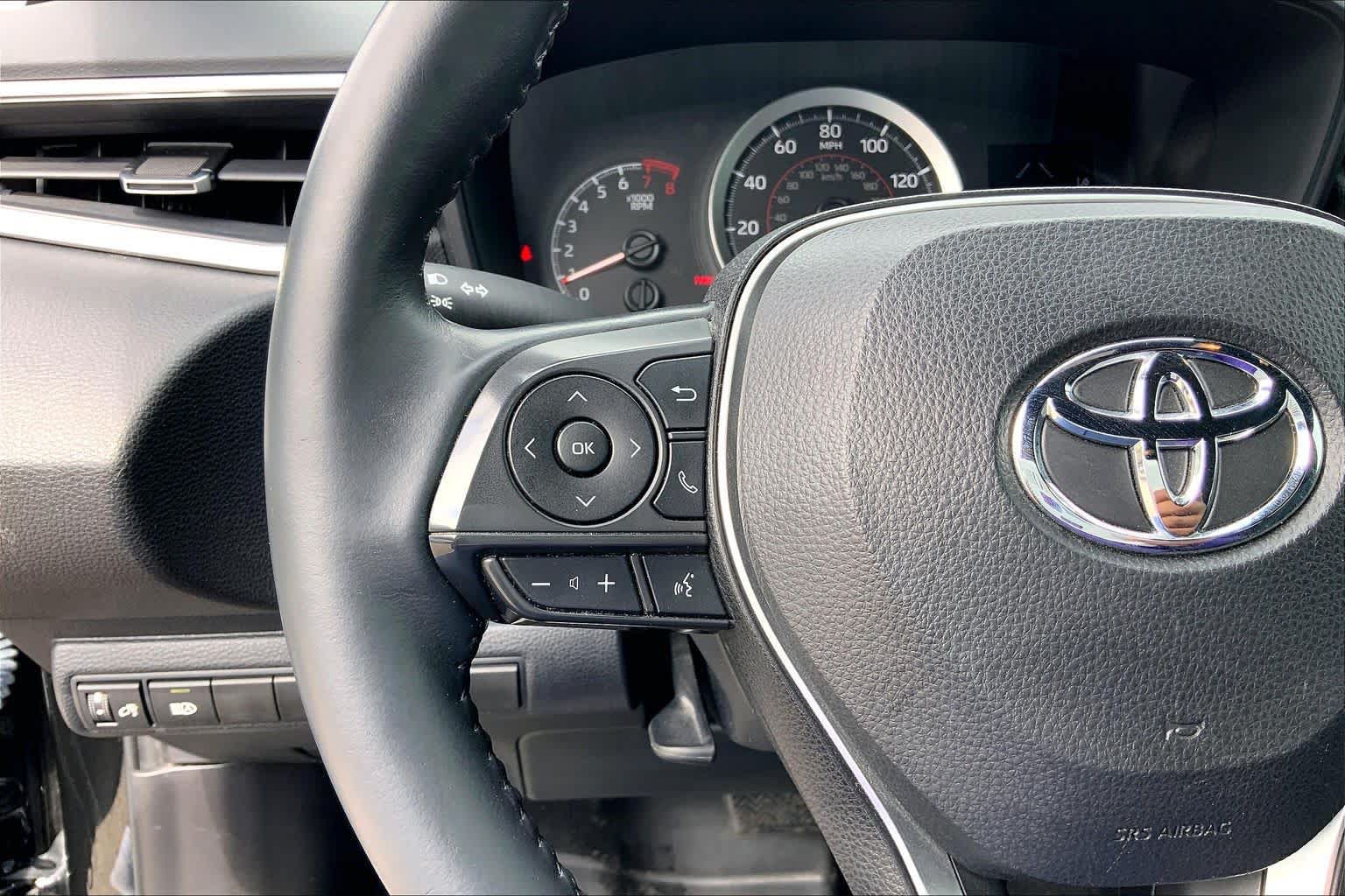 Used 2020 Toyota Corolla SE FWD image 24