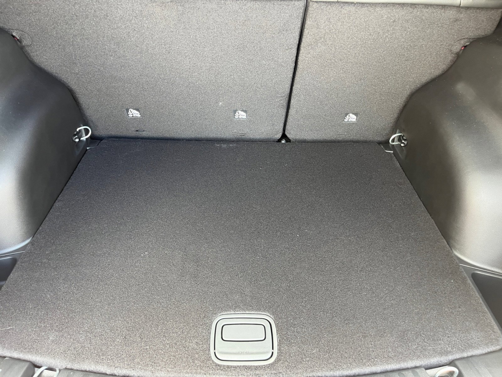 New 2026 Jeep Compass Latitude image 25