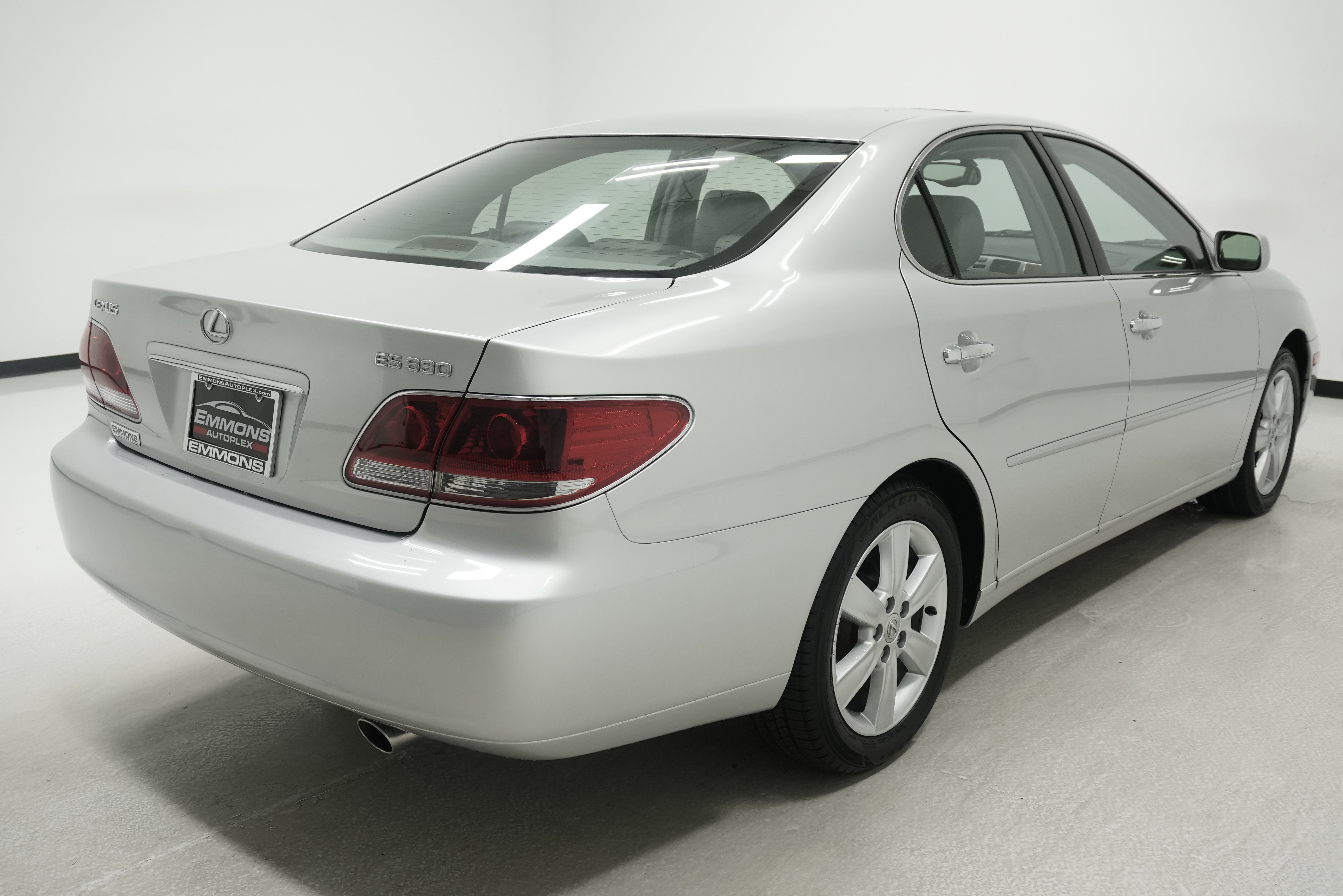 Used 2005 Lexus ES 330 w/ Preferred Accessory Pkg FWD image 4