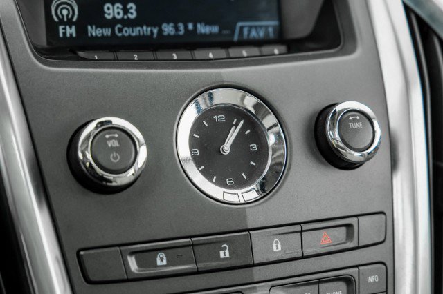 Used 2010 Cadillac SRX Luxury image 26