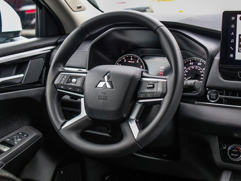 New 2026 Mitsubishi Outlander ES AWD/4WD image 25