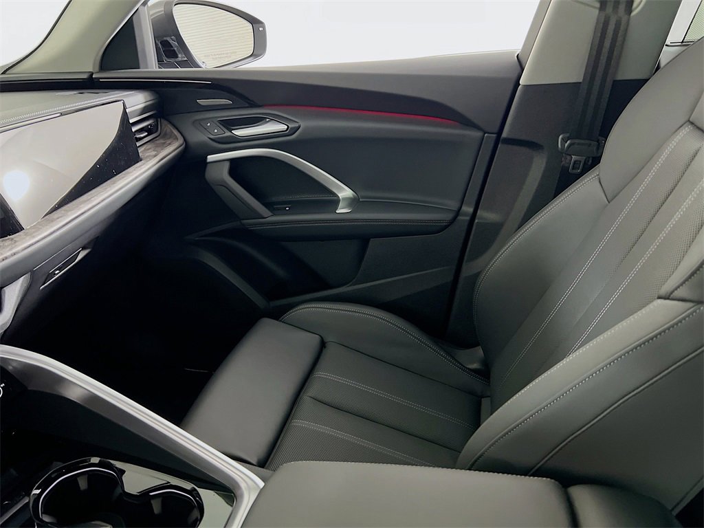New 2025 Audi Q5 Premium Plus image 24