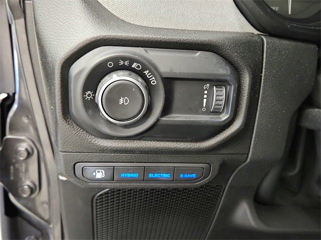 Used 2024 Jeep Wrangler Unlimited image 26
