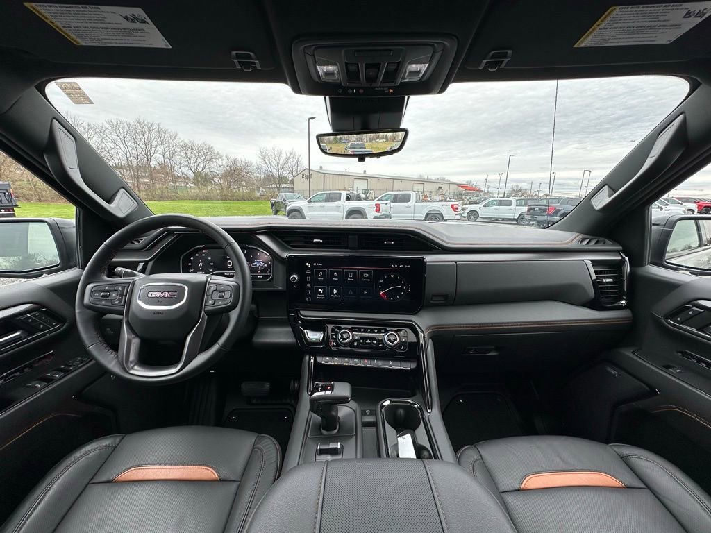 Used 2024 GMC Sierra 1500 AT4 w/ Technology Package image 9