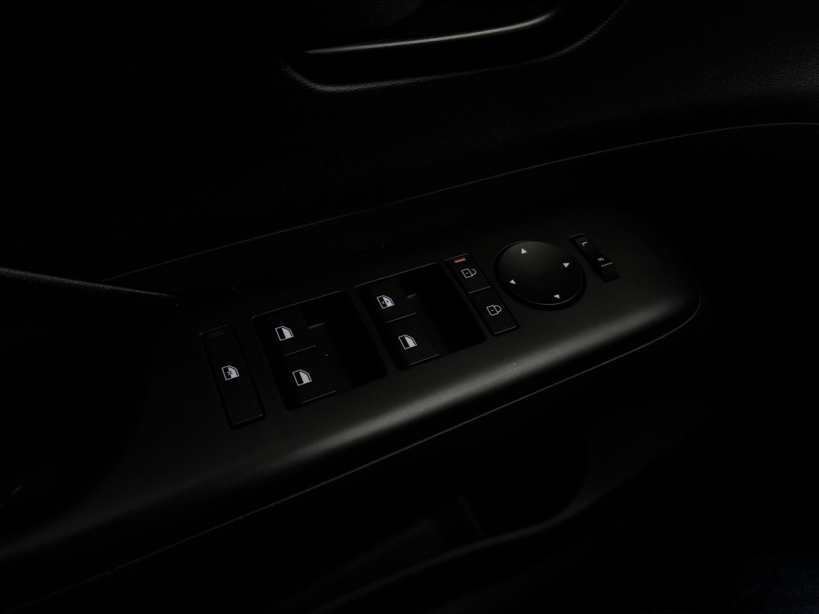 Certified 2024 Hyundai Kona SEL FWD image 15