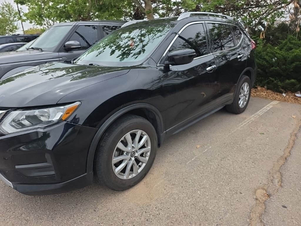 Used 2018 Nissan Rogue SV image 7