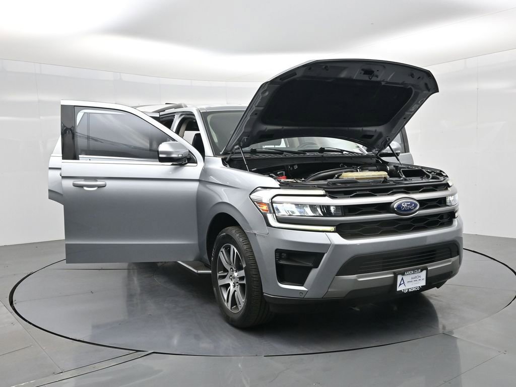 Used 2022 Ford Expedition XLT image 37