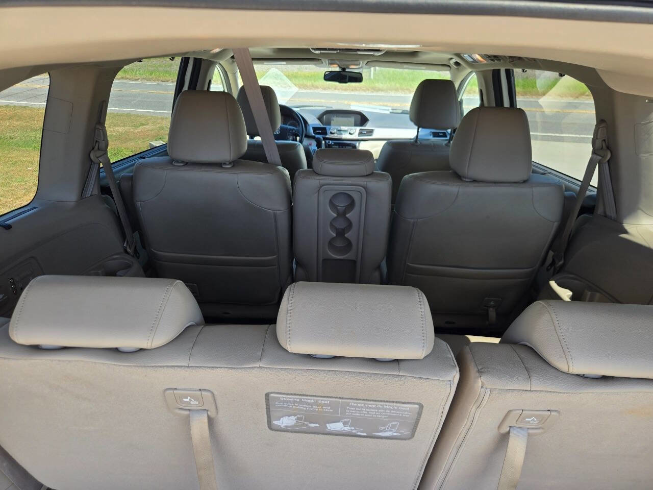 Used 2014 Honda Odyssey Touring image 11