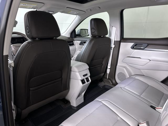 New 2026 GMC Terrain Denali w/ LPO, Floor Liner Package image 39