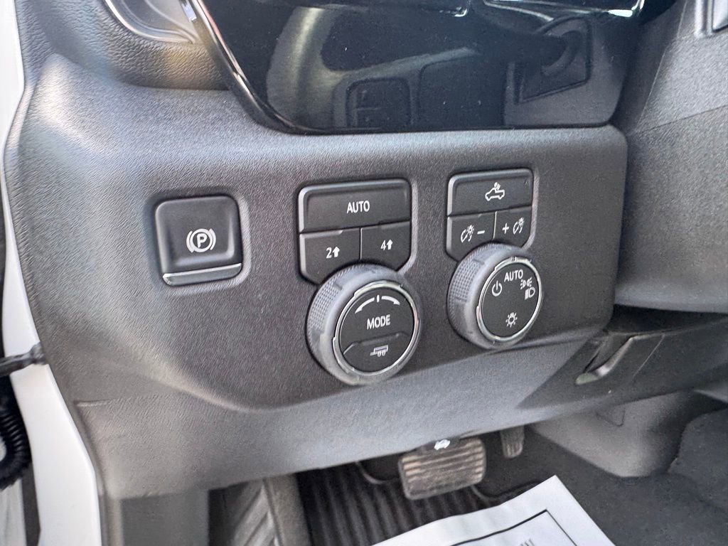 Used 2026 Chevrolet Silverado 1500 LT image 16