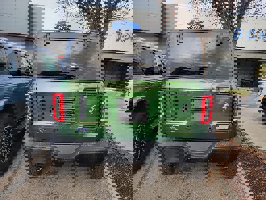 Used 2025 Ford Bronco Badlands image 6