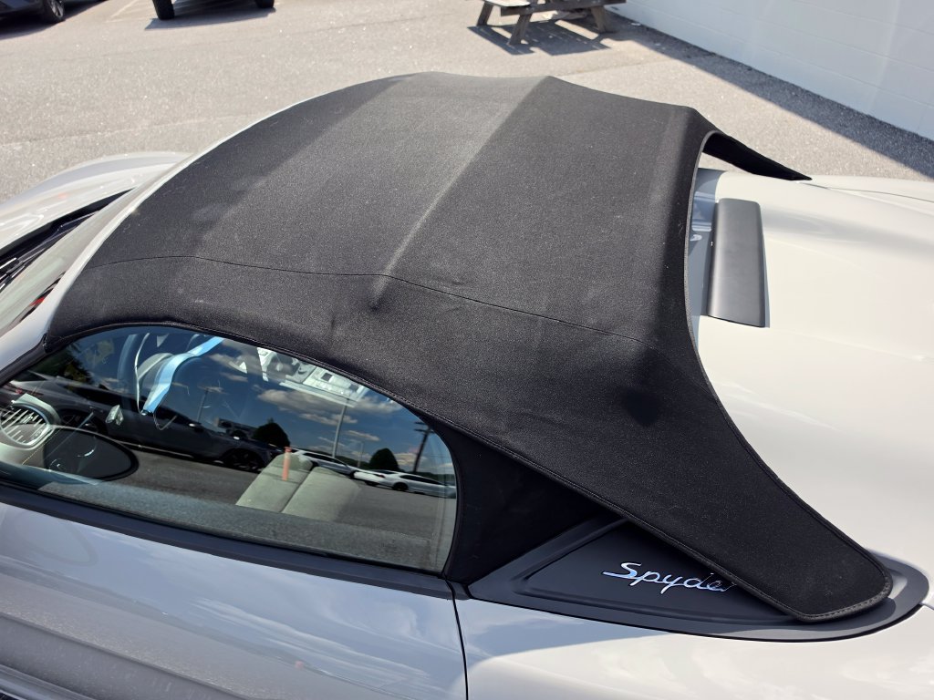 Used 2021 Porsche 718 Boxster Spyder RWD image 9