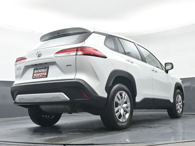 Used 2024 Toyota Corolla Cross L image 29