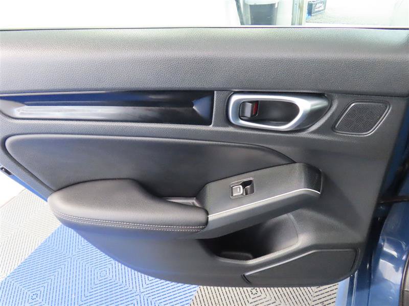 Used 2025 Honda Civic Sport image 33