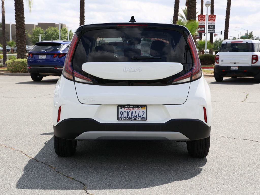 Used 2023 Kia Soul S image 5