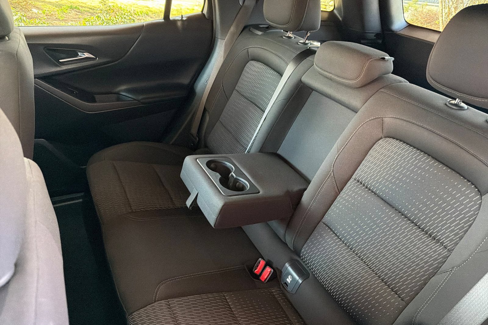 Used 2025 Chevrolet Equinox LT AWD/4WD image 16