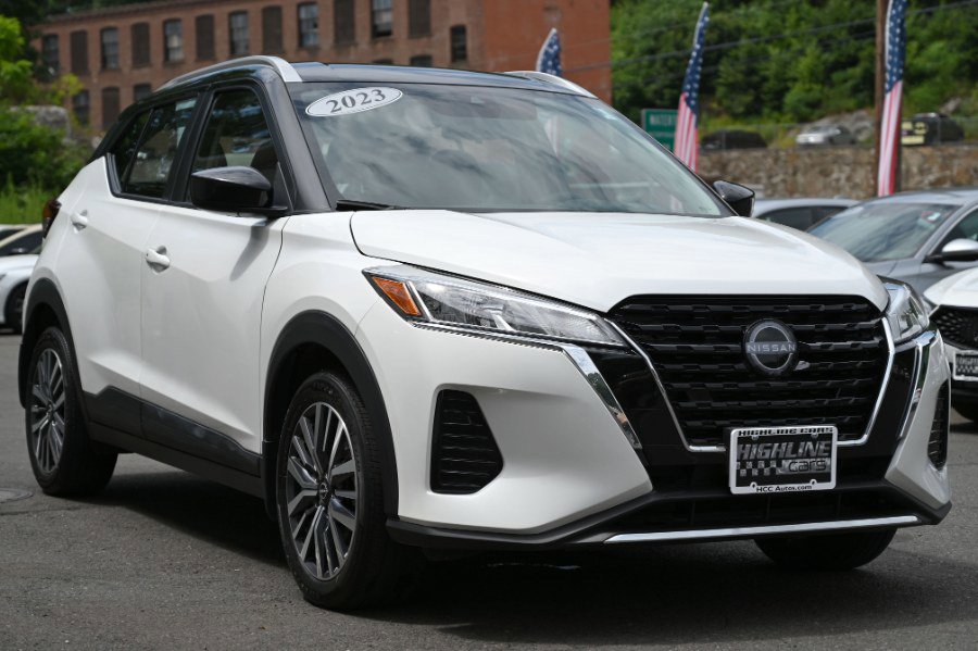 Used 2023 Nissan Kicks SV image 10