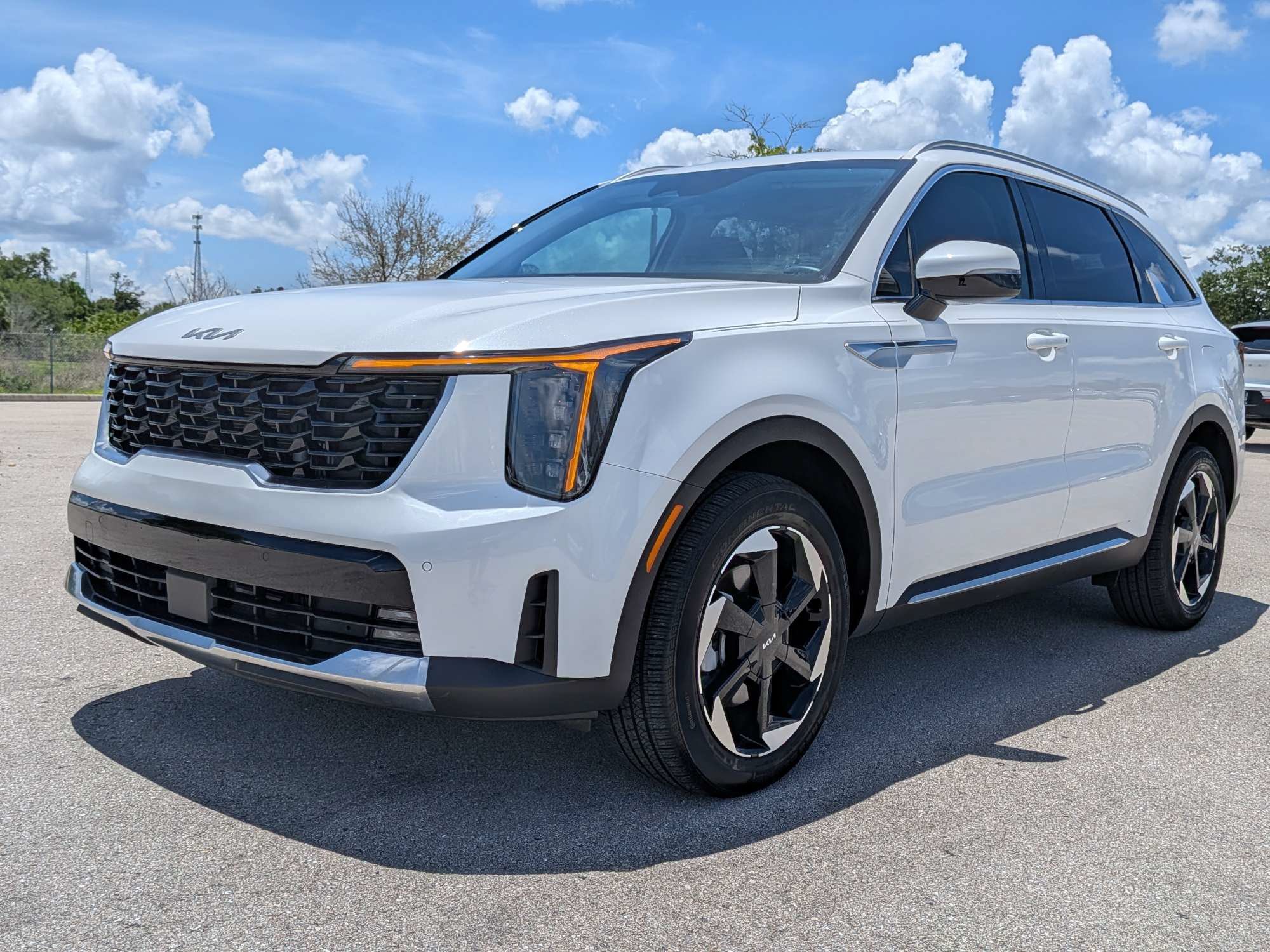 Certified 2025 Kia Sorento EX AWD/4WD image 9