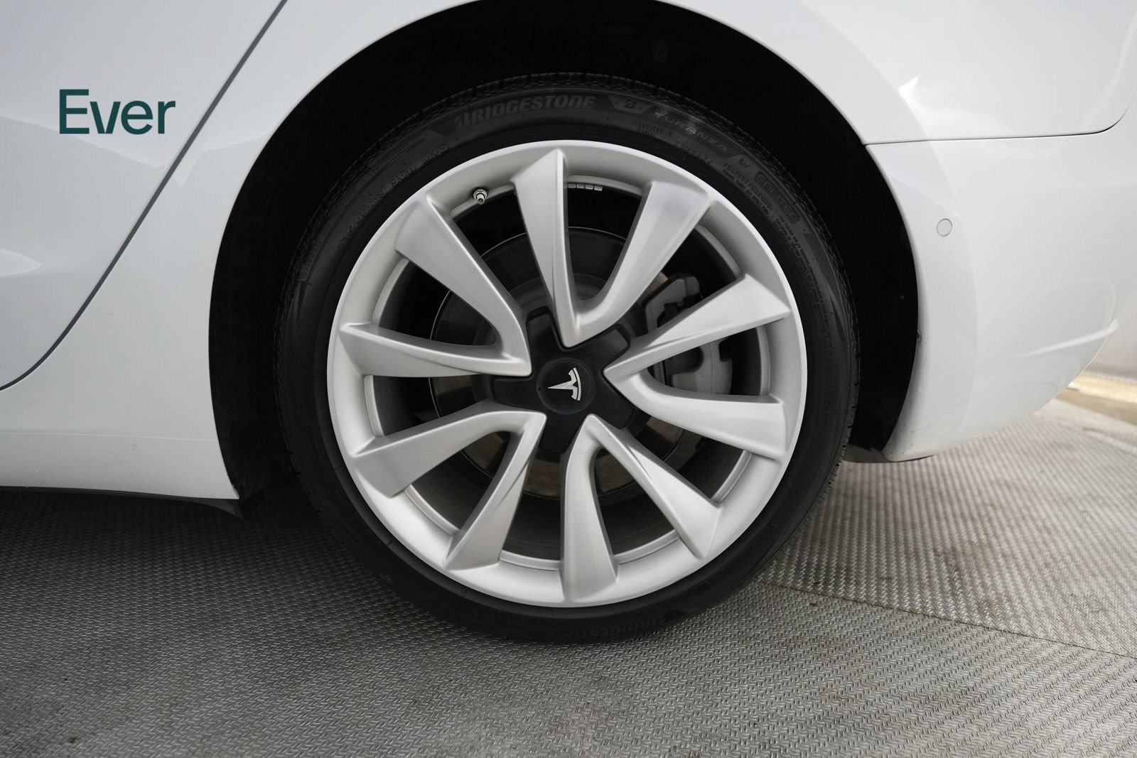 Used 2018 Tesla Model 3 Long Range RWD image 9