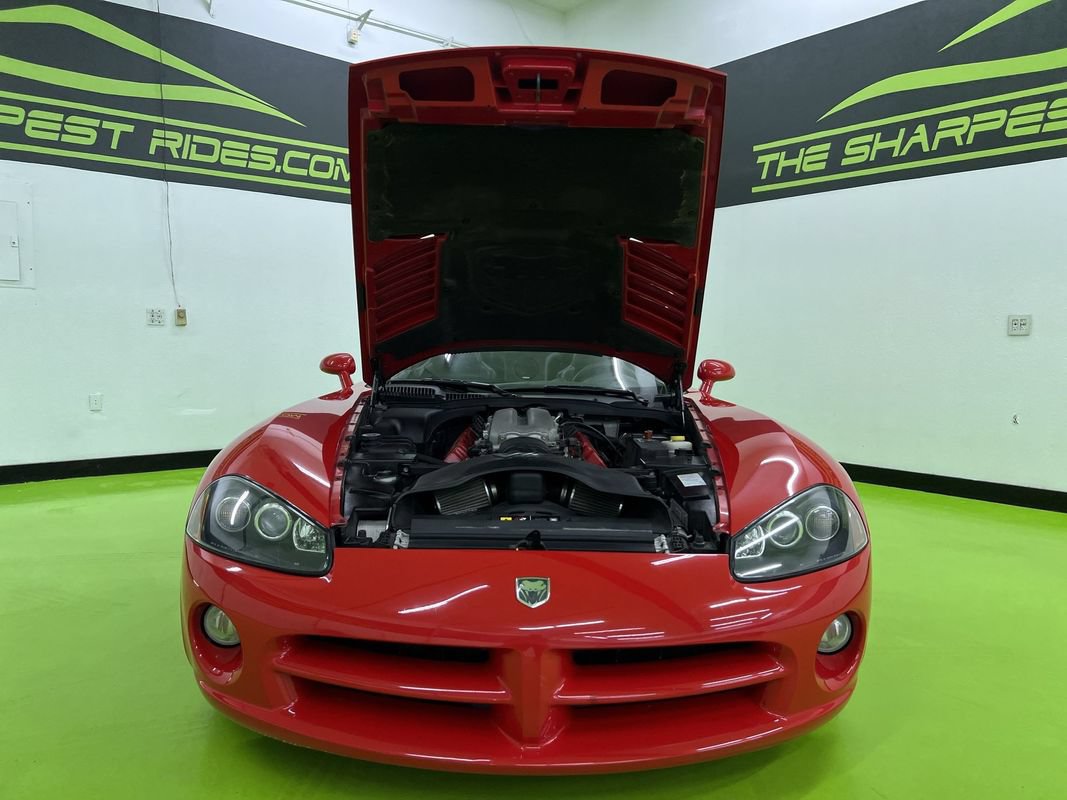 Used 2004 Dodge Viper SRT-10 RWD image 4