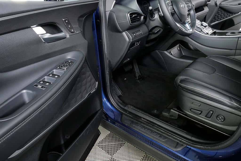 Used 2023 Hyundai Santa Fe Limited image 8