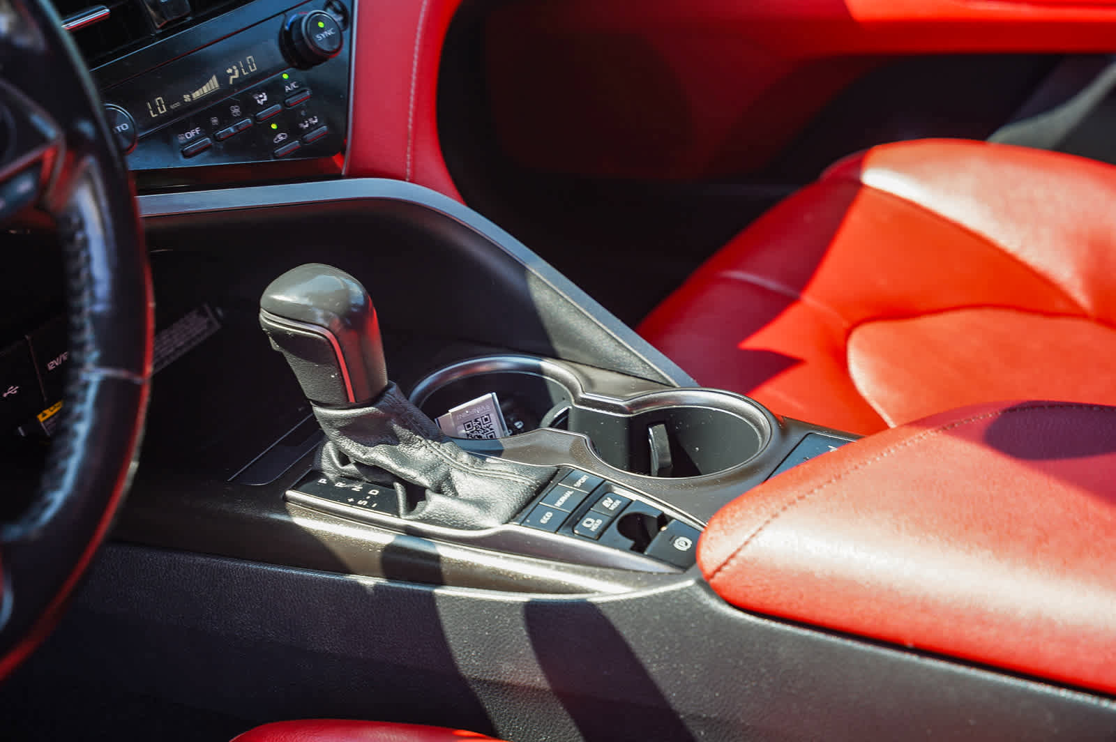 Used 2021 Toyota Camry XSE w/ Navigation Upgrade Package image 20