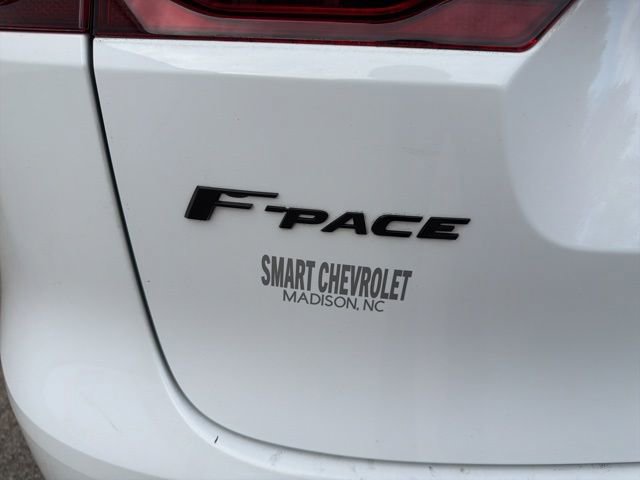 Used 2022 Jaguar F-PACE S image 17