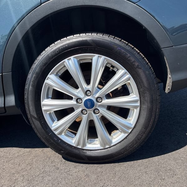 Used 2019 Ford Escape SEL AWD/4WD image 12