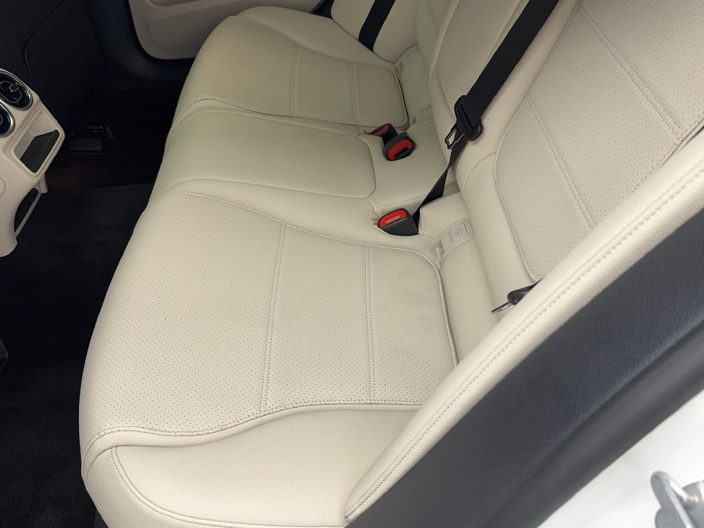 Used 2024 Mercedes-Benz C 300 4MATIC Sedan image 47