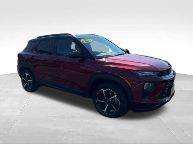 Used 2022 Chevrolet TrailBlazer RS w/ Sun and Liftgate Package AWD/4WD image 2