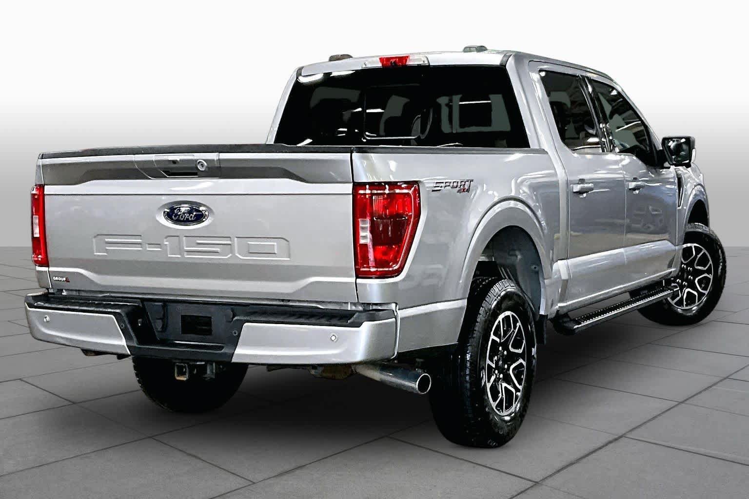 Used 2021 Ford F150 XLT w/ Equipment Group 302A High AWD/4WD image 13