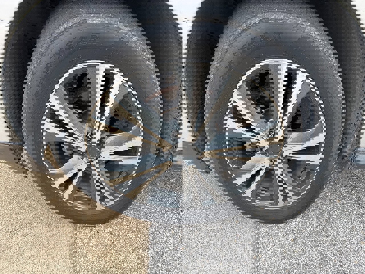 Used 2019 Nissan Pathfinder Platinum image 9