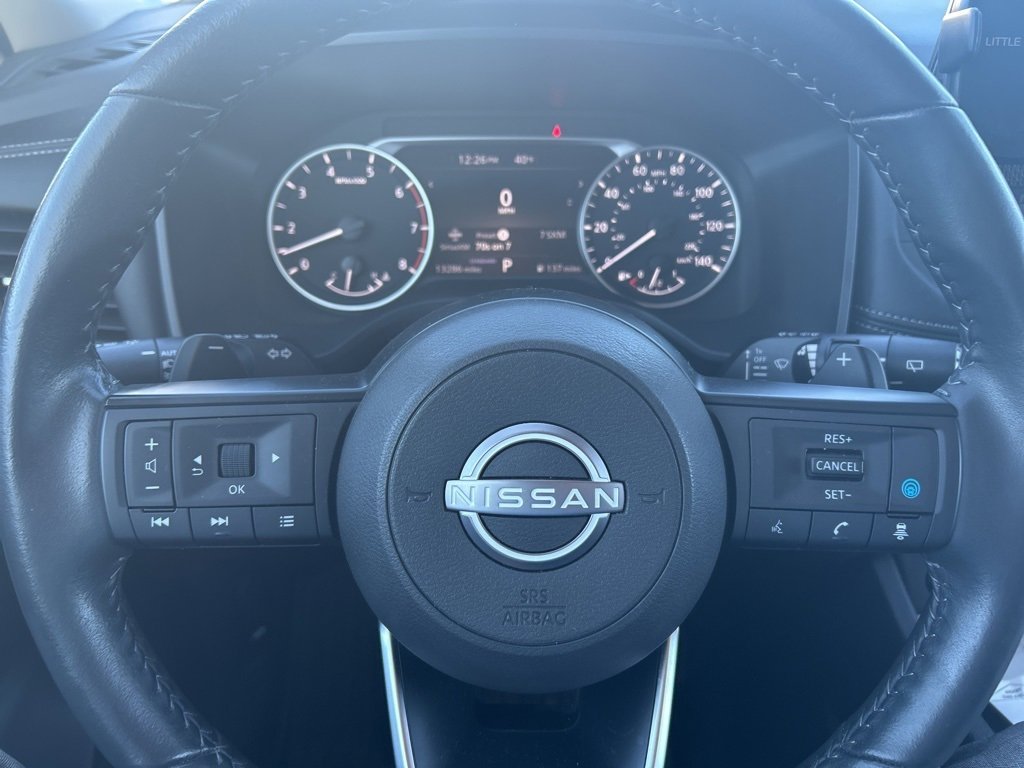 Used 2024 Nissan Rogue SV w/ SV Premium Package image 9