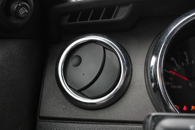 Used 2008 Ford Mustang Deluxe image 8