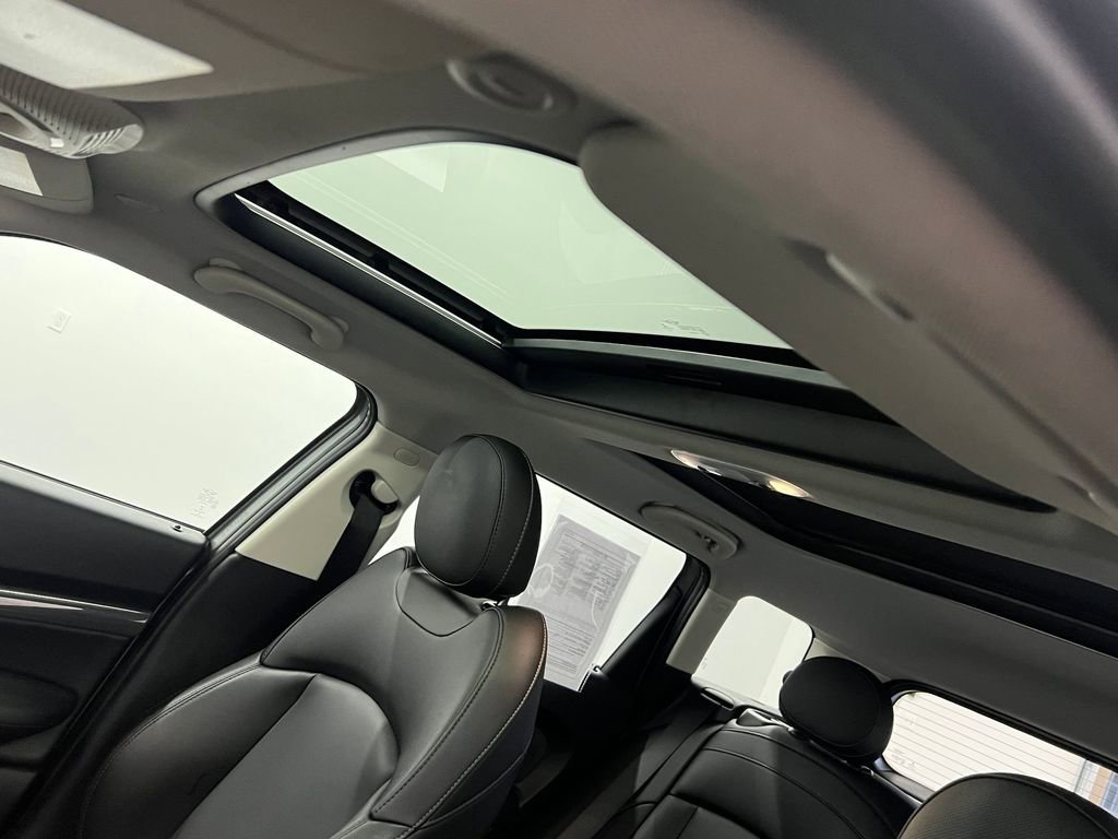 Used 2016 MINI Cooper Clubman S image 13