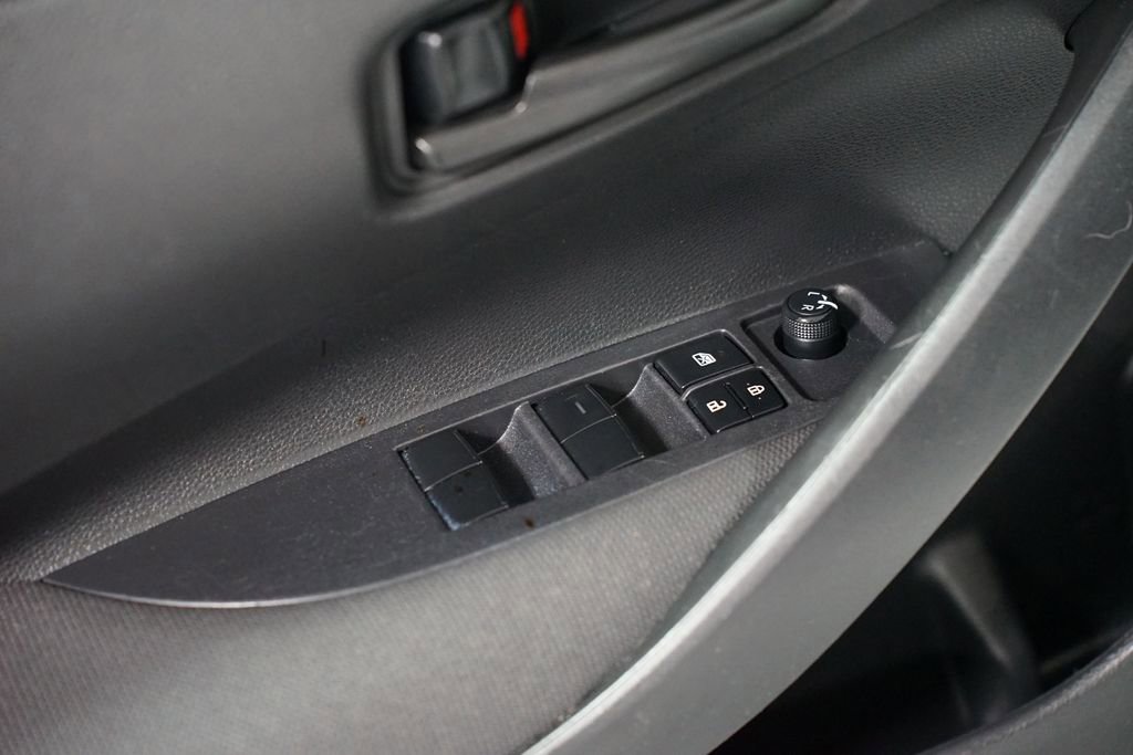 Used 2023 Toyota Corolla LE image 28