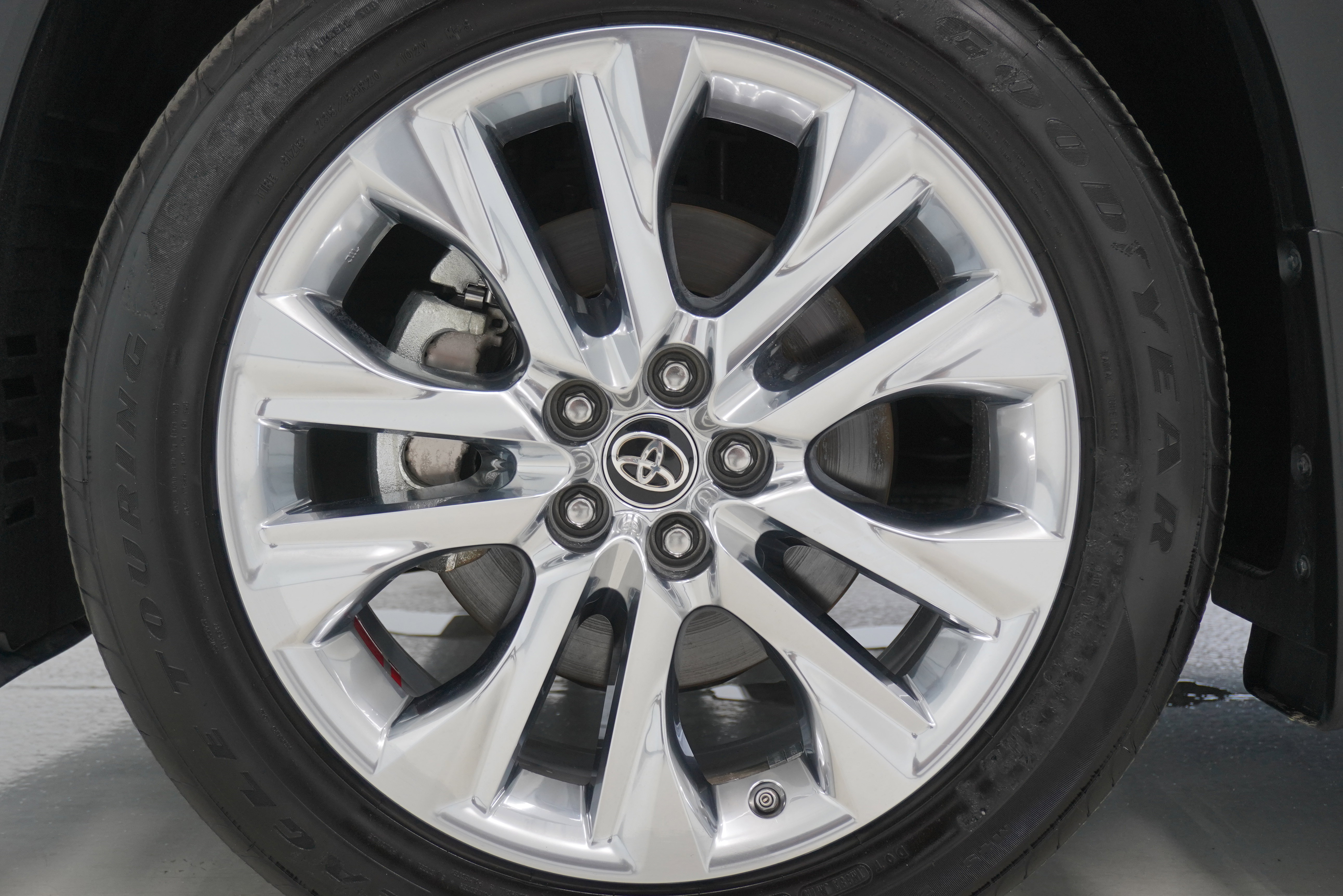 Used 2021 Toyota Highlander Limited image 33