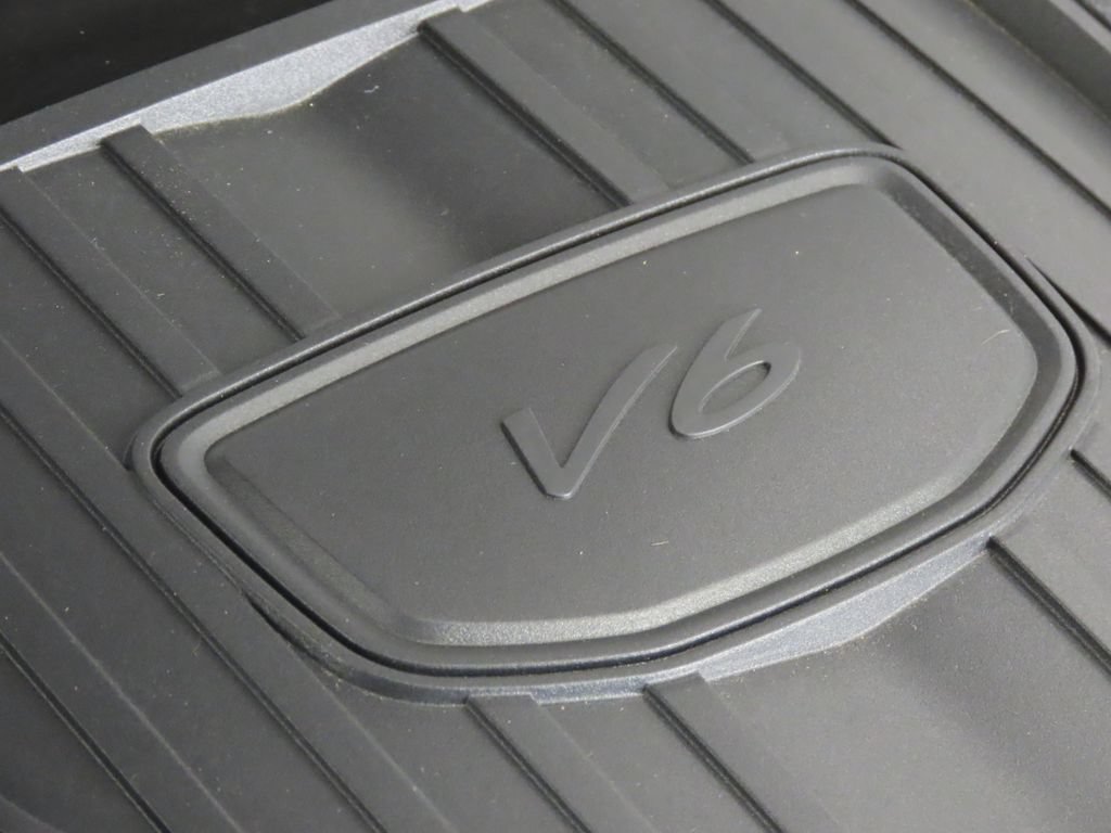 Certified 2023 Porsche Panamera RWD image 49