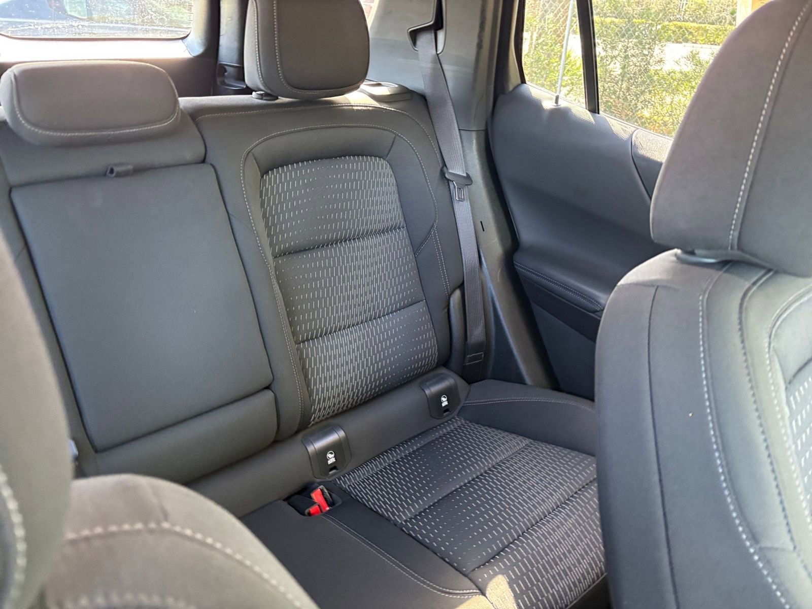 Used 2025 Chevrolet Equinox LT AWD/4WD image 39