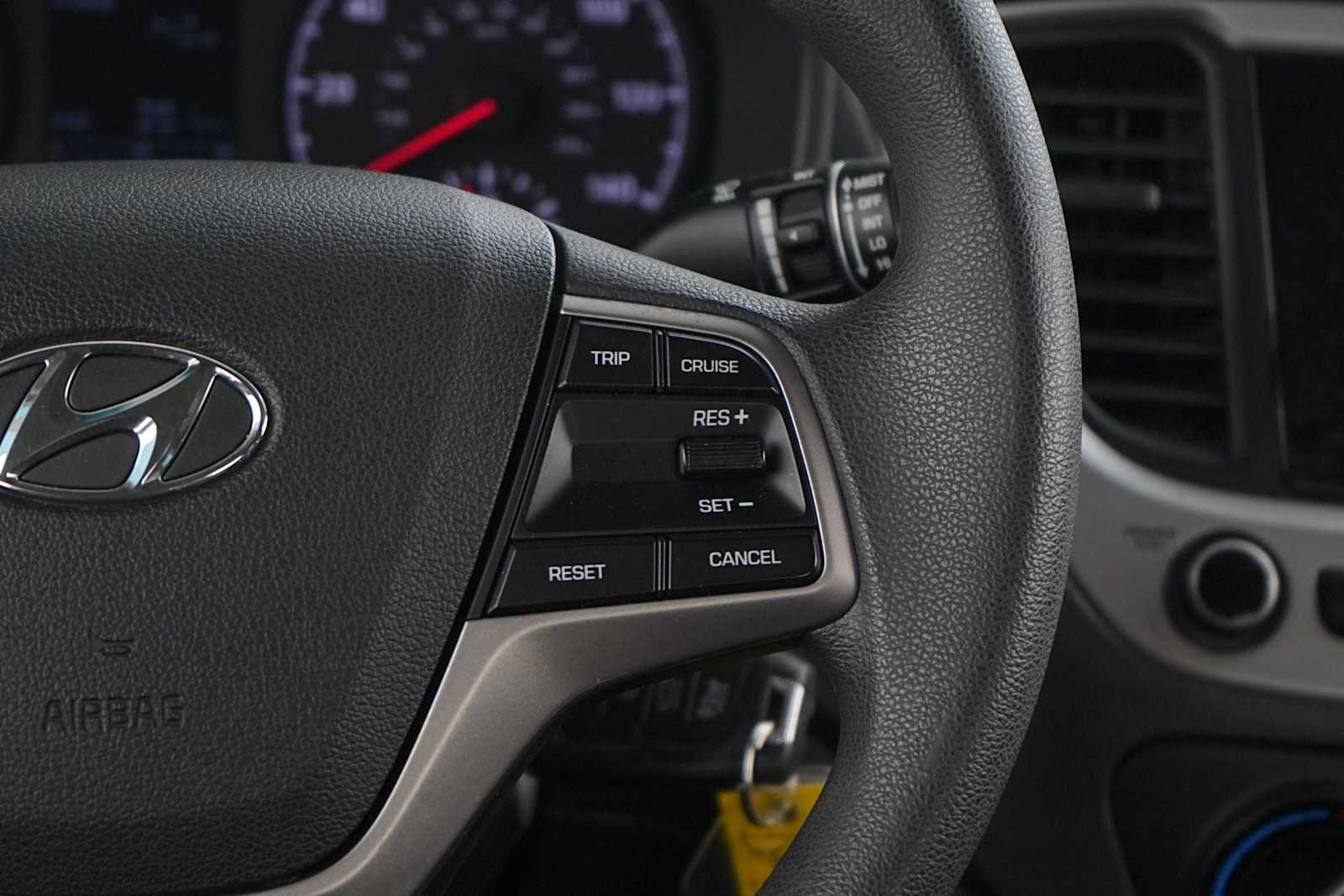 Used 2020 Hyundai Accent SE FWD image 18