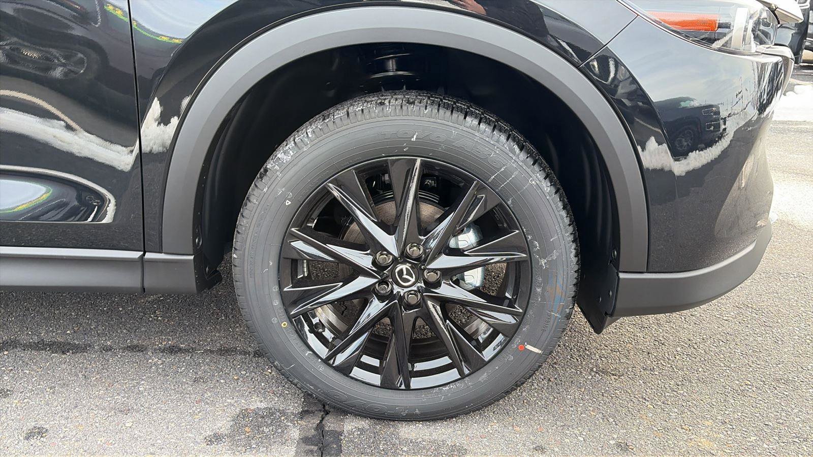 New 2025 MAZDA CX-30 AWD 2.5 S w/ Select Sport Pkg image 33