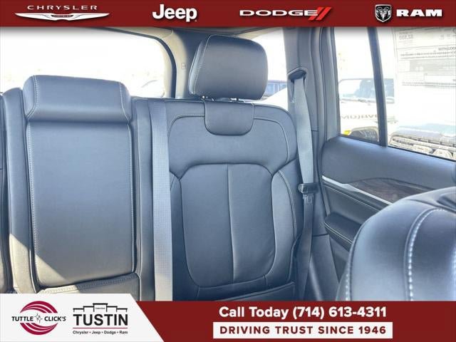 New 2027 Jeep Grand Cherokee Limited AWD/4WD image 40