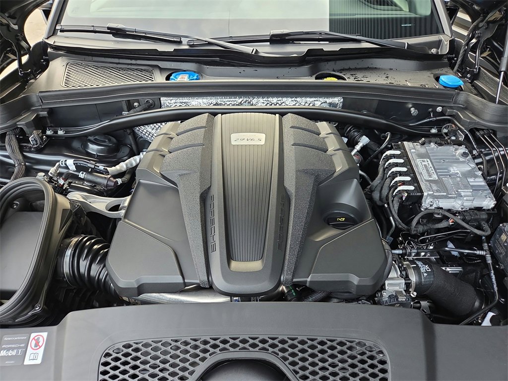 New 2026 Porsche Macan S image 32