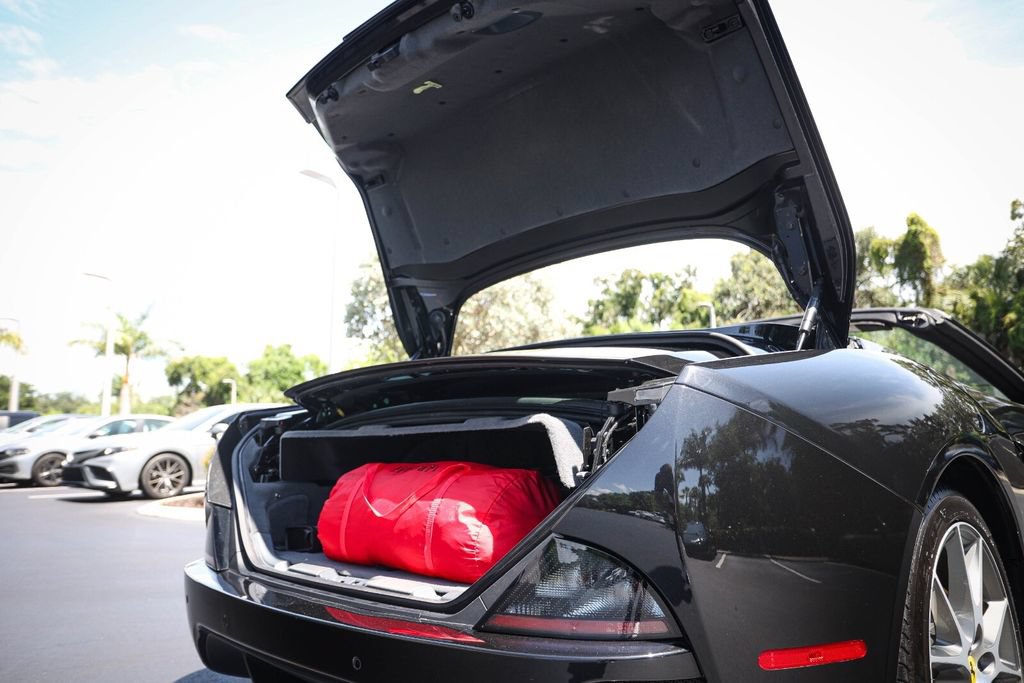 Used 2011 Ferrari California RWD image 22