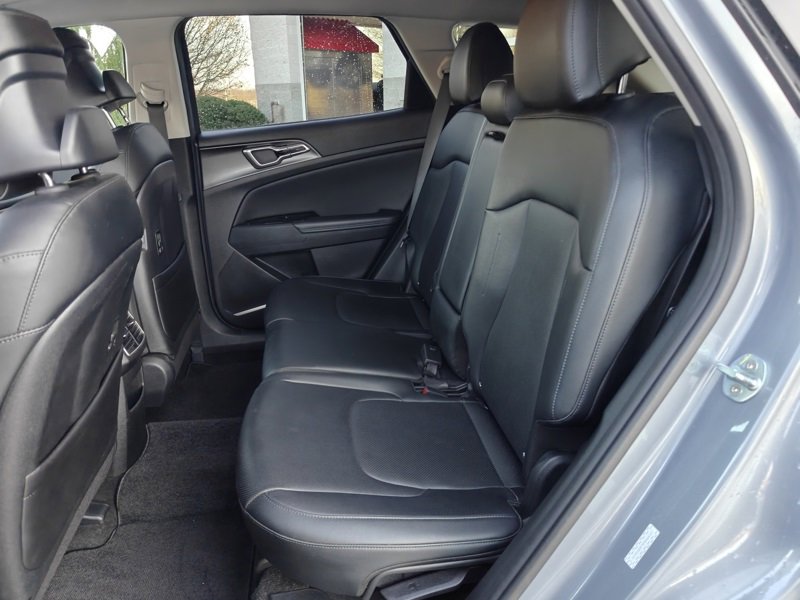 Used 2023 Kia Sportage EX image 10