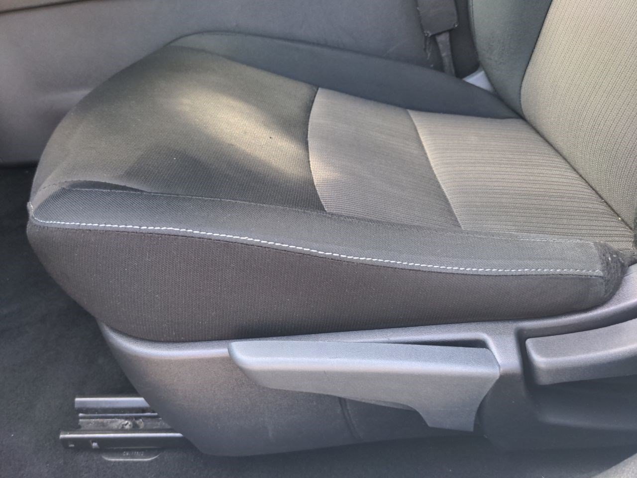 Used 2025 Nissan Sentra SV FWD image 37
