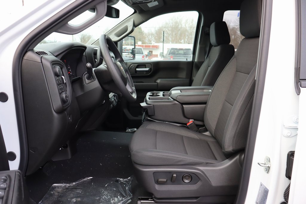 New 2026 Chevrolet Silverado 2500 Custom w/ Custom Value Package image 4