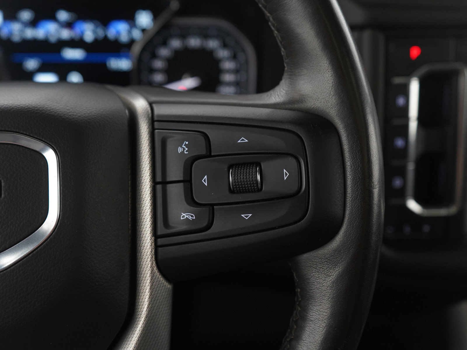 Used 2021 GMC Yukon XL Denali w/ Denali Ultimate Package image 30