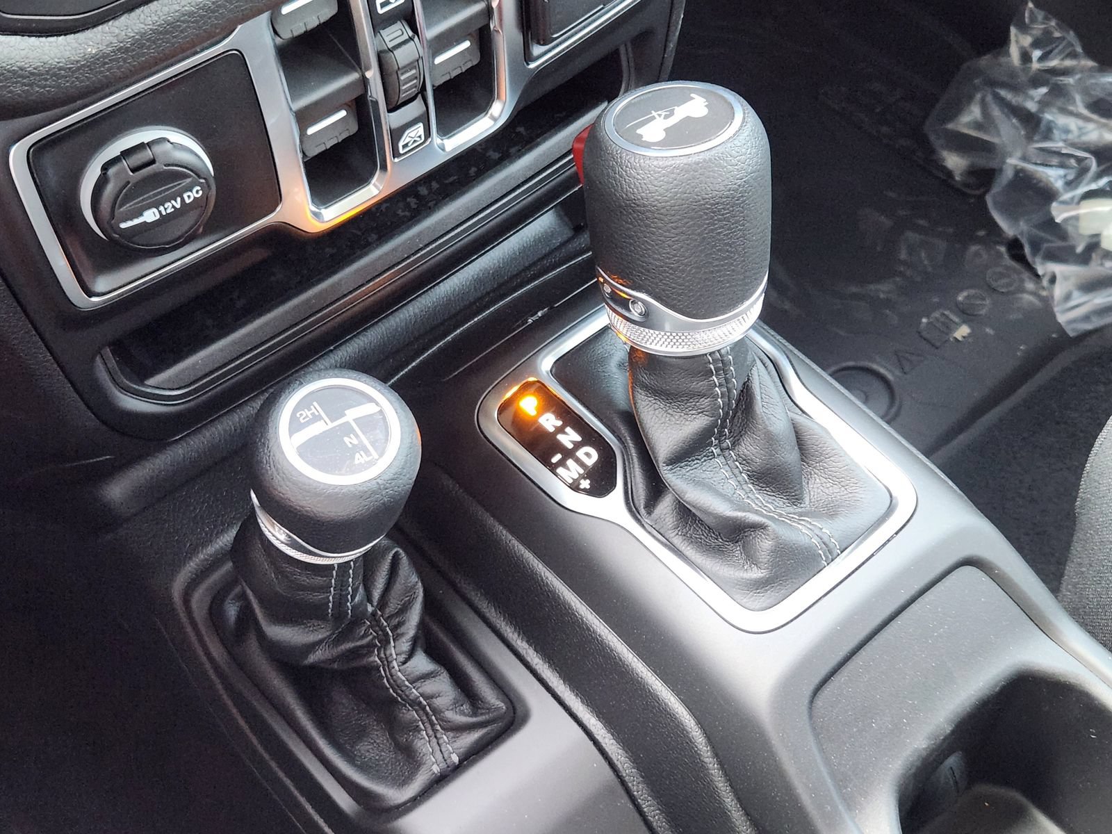 New 2026 Jeep Wrangler Unlimited Sport AWD/4WD image 19