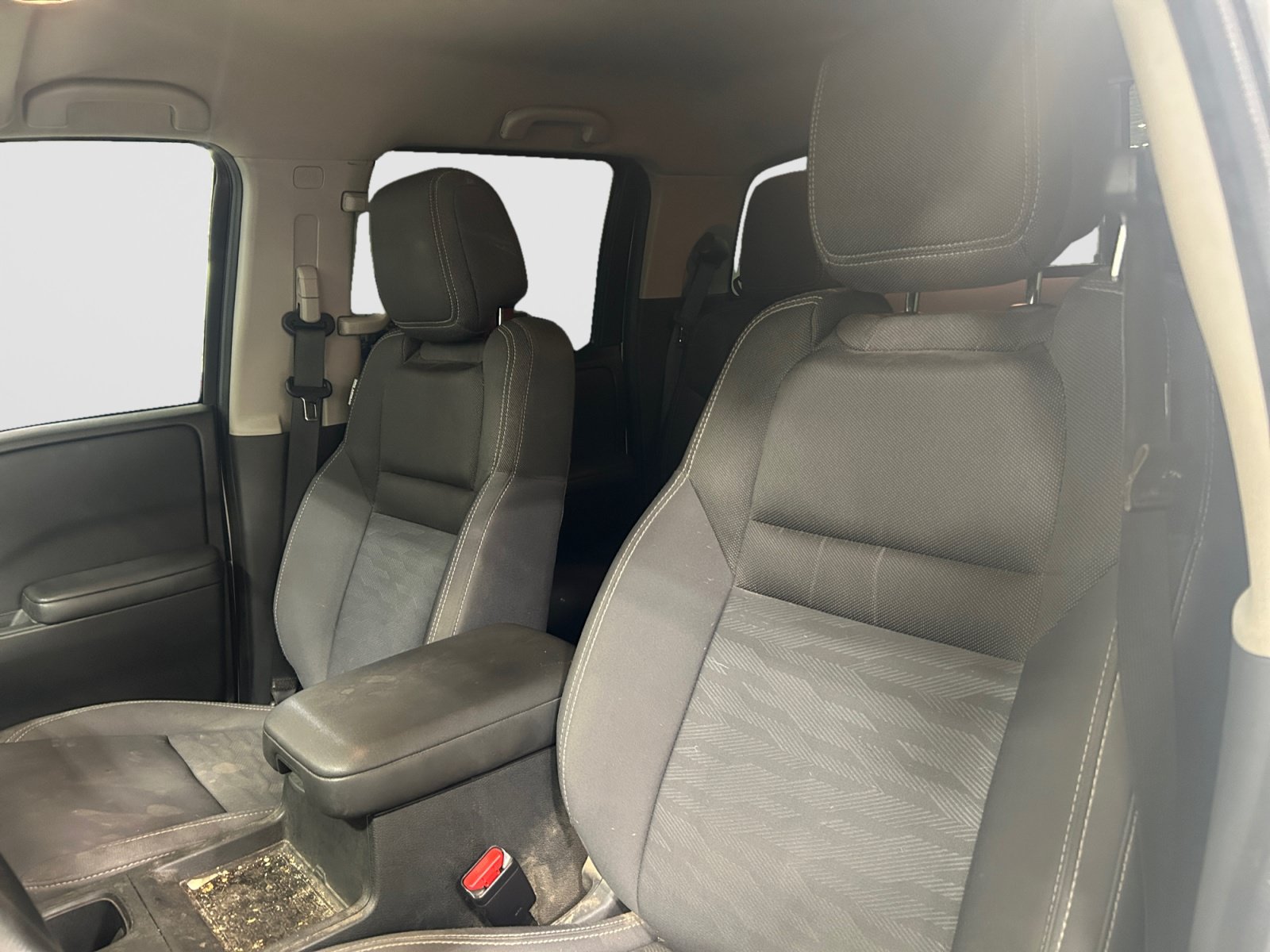 Used 2023 Nissan Frontier SV w/ SV Convenience Package RWD image 8